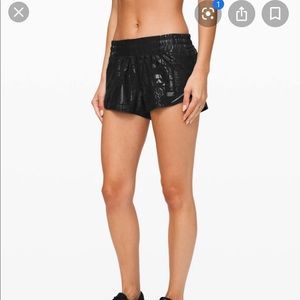 Lululemon Hotty Hot Manifesto Shorts